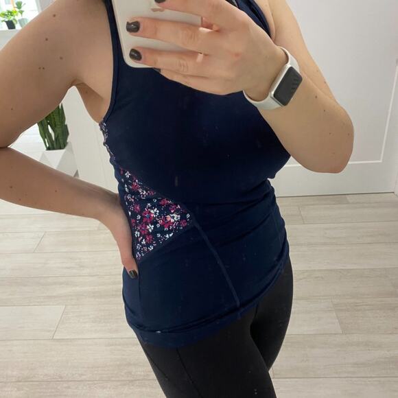 Gap Blue Floral Racerback Workout Tank Size XS - Picture 7 of 7